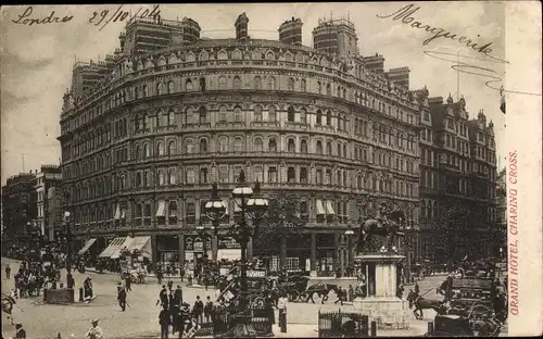 Ak London City England,  Charing Cross, Grand Hotel, Kutsche