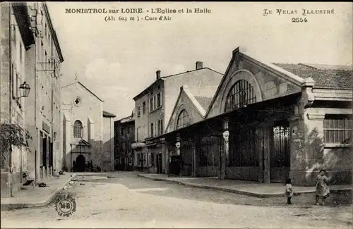 Ak Monistrol d'Allier Haute Loire, L'Église et la Halle