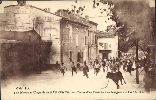Ak Eyragues Bouches du Rhône, Course d'un Taureau a la bourgine
