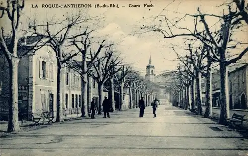 Ak La Roque d'Anthéron Bouches du Rhône, Cours Foch, Straßenpartie