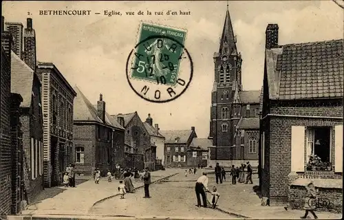 Ak Béthencourt Nord, Eglise, vue de la rue d'en haut