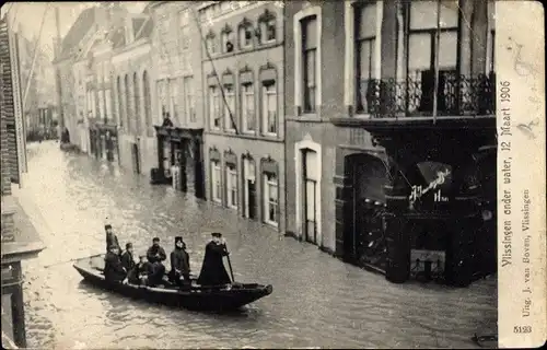 Ak Vlissingen Zeeland Niederlande, De Watersnood 1906, Hochwasser, Ruderboot