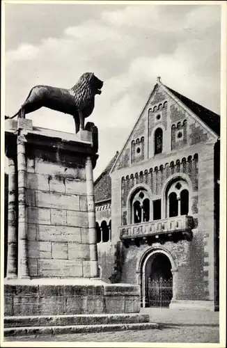 Ak Braunschweig in Niedersachsen, Löwe vor der Burg Dankwarderode