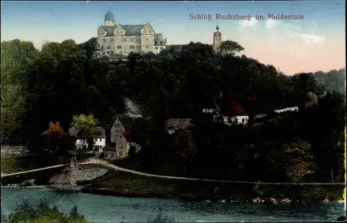 Ak Lunzenau in Sachsen, Teilansicht mit Blick zum Schloss Rochsburg im Muldentale