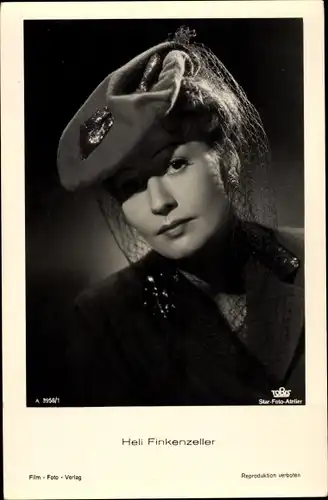 Ak Schauspielerin Heli Finkenzeller, Portrait mit Hut