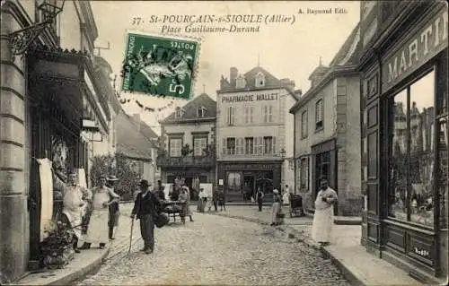 Ak Saint Pourçain sur Sioule Allier, Place Guillaume Durand, Pharmacie