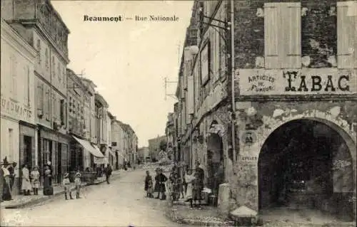 Ak Beaumont Ardèche, Rue Nationale