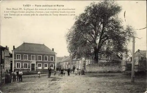 Ak Tarzy Ardennes, Place publique et Mairie