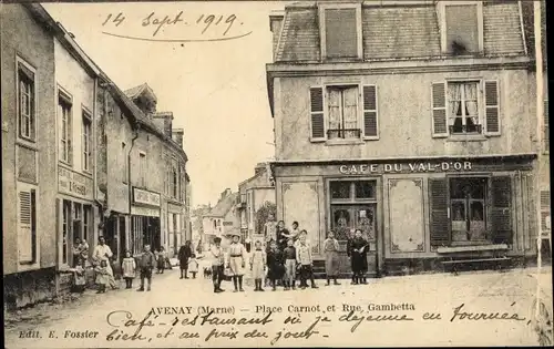 Ak Avenay Marne, Place Carnot et Rue Gambetta, Café du Val d'Or