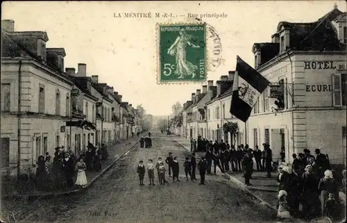 Ak La Ménitré Maine et Loire, Rue principale, Hotel