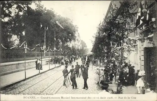 Ak Roanne Loire, Straßenfest, Straßenpartie