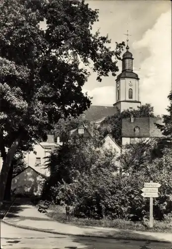 Ak Pausa im Vogtland, Teilansicht mit Kirche