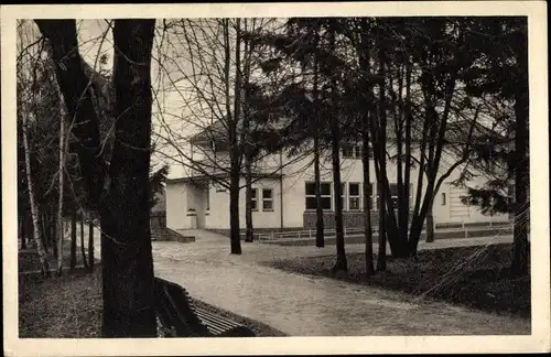 Ak Bad Lausick in Sachsen, Partie am Herrmannsbad, Zandersaal