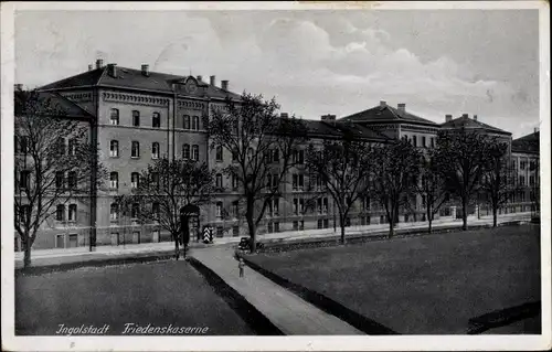 Ak Ingolstadt an der Donau Oberbayern, Friedenskaserne