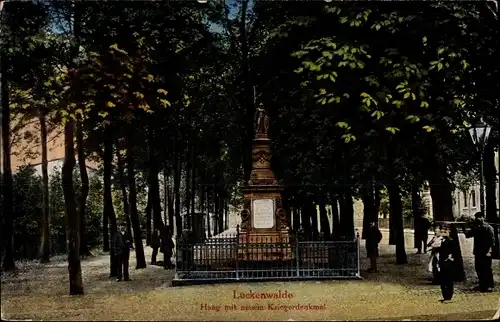 Ak Luckenwalde in Brandenburg, Haag mit neuem Kriegerdenkmal
