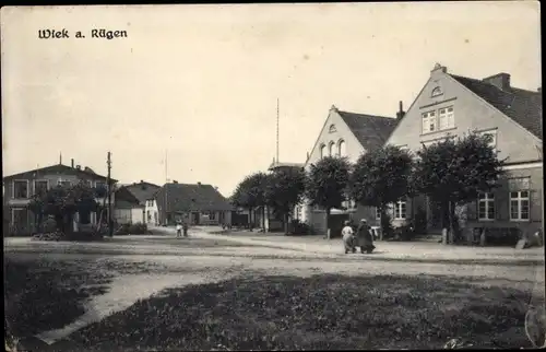 Ak Wiek auf der Insel Rügen, Partie im Ort, Wohnhäuser