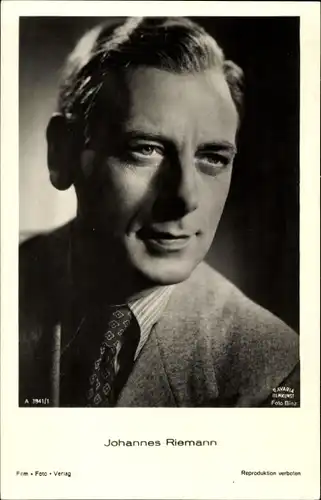 Ak Schauspieler Johannes Riemann, Portrait