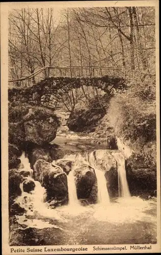 Ak Müllerthal Waldbillig Luxemburg, Schiessentümpel, Brücke, Wasserfall