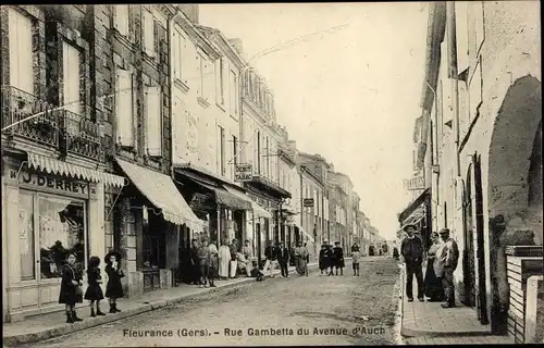 Ak Fleurance Gers, Rue Gambetta du Avenue d'Auch