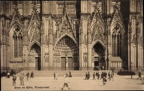 Ak Köln am Rhein, Dom, Westportal, Außenansicht, Passanten