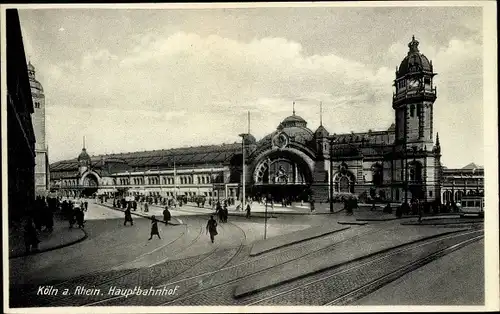 Ak Köln am Rhein, Hauptbahnhof, Passanten, Straßenbahn