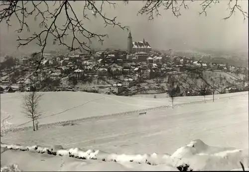 Ak Schneeberg im Erzgebirge, Ortsansicht mit Winterlandschaft