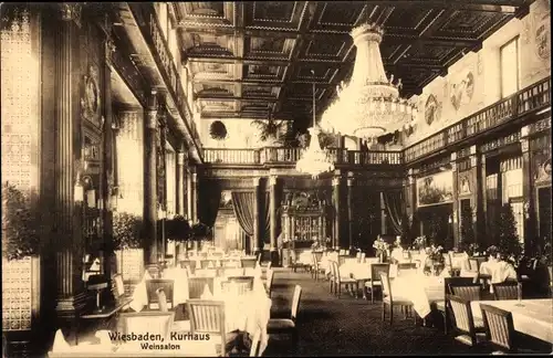 Ak Wiesbaden in Hessen, Weinsalon im Kurhaus, Restaurant, Kronleuchter, Deckenverziehrung