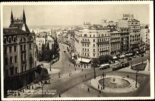 Ak Belgrad Serbien, Hotel Balkan, Vogelschau, Platz, Straßenverkehr