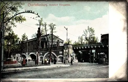 Ak Berlin Charlottenburg, Partie vor dem Bahnhof Tiergarten