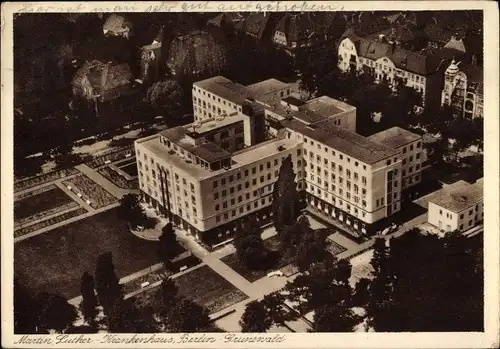 Ak Berlin Grunewald, Blick auf das Martin Luther-Krankenhaus, Caspar-Theyss-Str.