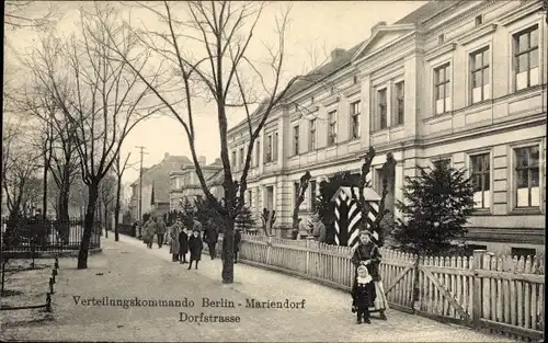 Ak Berlin Tempelhof Mariendorf, Verteilungskommando, Dorfstraße
