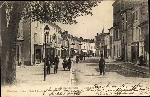 Ak Aigre Charente, Grande Rue, Straßenpartie, Geschäfte