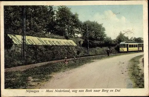 Ak Nijmegen Gelderland, Mooi Nederland, weg van Beek naar Berg en Dal, Zug
