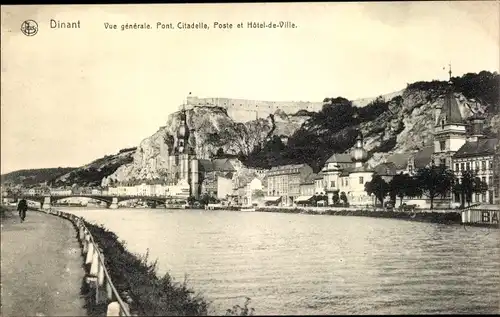 Ak Dinant Wallonien Namur, Vue generale, Post, Citadelle, Post et Hotel-de-Ville