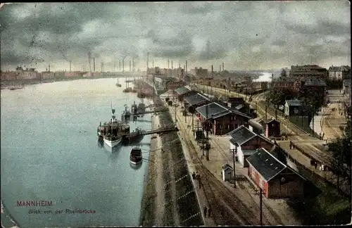 Ak Mannheim in Baden, Blick von der Rheinbrücke