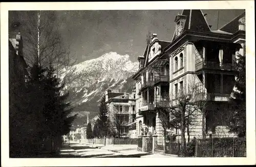 Ak Bad Reichenhall in Oberbayern, Kuranstalt Salus (Apotheker Jautschus), Blick gegen Hohenstaufen