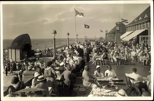 Ak Westerland auf Sylt, Strandpromenade, Terrasse, Menschen