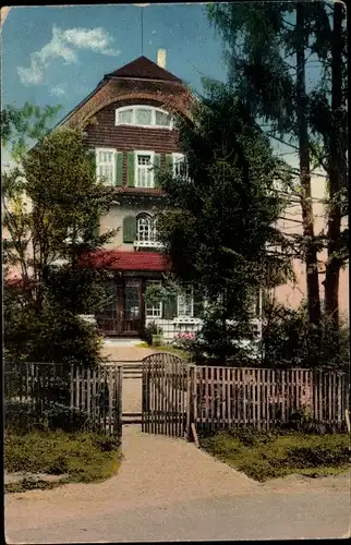 Ak Villingen im Schwarzwald, Genesungsheim Waldeck, Außenansicht mit Eingangstor