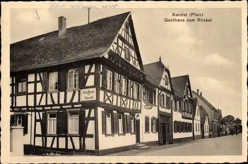 Ak Kandel in der Pfalz, Blick auf den Gasthof Zum Rössl, Fachwerkbau