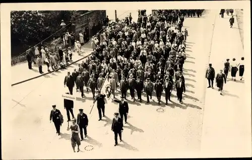 Foto Ak 1. Mai 1930, Straßenumzug, Büchsenmacher
