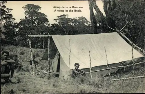 Ak Ozeanien, Camp dans la Brousse, A Camp in the Bush, Einheimische, Zelt