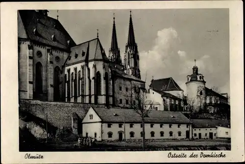 Ak Olomouc Olmütz Stadt, Ostseite der Domkirche