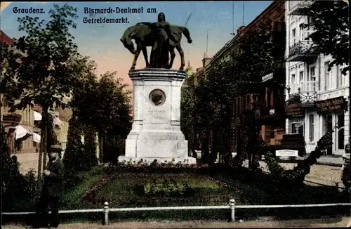 Ak Grudziądz Graudenz Westpreußen, Bismarck Denkmal am Getreidemarkt