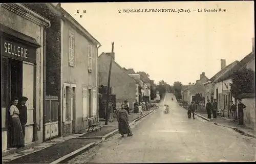 Ak Bessais le Fromental Cher, La Grande Rue