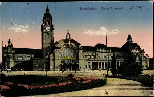 Ak Wiesbaden in Hessen, Hauptbahnhof, Außenansicht