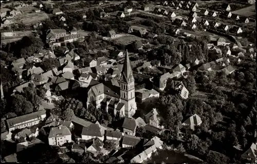 Ak Mettingen im Tecklenburger Land Westfalen, Luftaufnahme mit Kirche