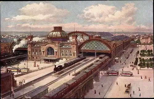 Ak Dresden Altstadt, Hauptbahnhof, Panorama, Zug, Straßenbahnen