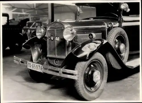 Mini Foto Automobil, Limousine, in der Werkstatt, Kennzeichen IA 65974