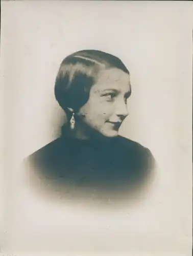 Foto Combalie, Henri, Toulouse, Portraitfotografie, junge Frau, Ohrring