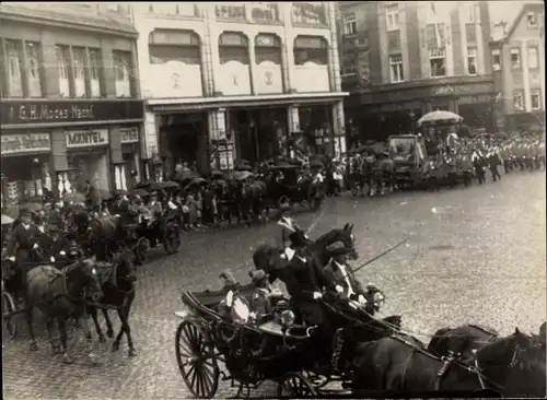 Foto Greiz in Thüringen, Schützenfest, Umzug, Pferdekutsche, Kaufhaus